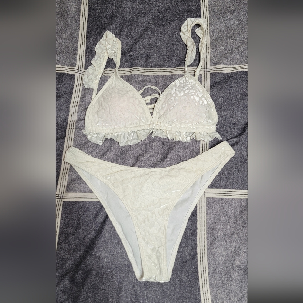 White 2 Piece Bikini Set